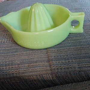 Mckee Glass Uranium Custard Yellow Sunkist Juicer